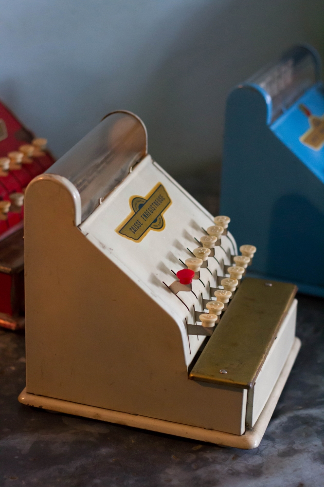 Ancienne caisse enregistreuse marchande jouet vintage métal jeu enfant  France