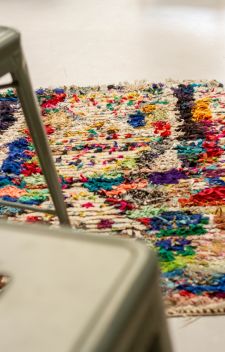 LE TAPIS BOUCHEROUITE POINTILLISTE